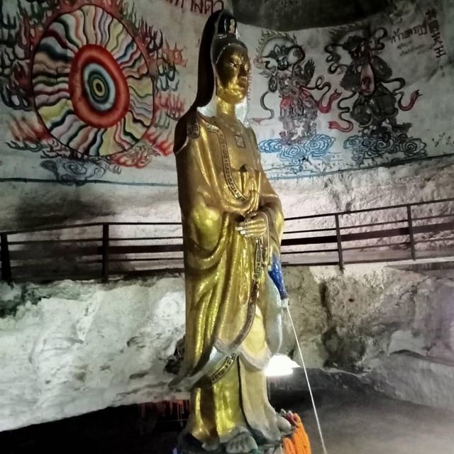 ถ้ำวัดเขารูปช้าง