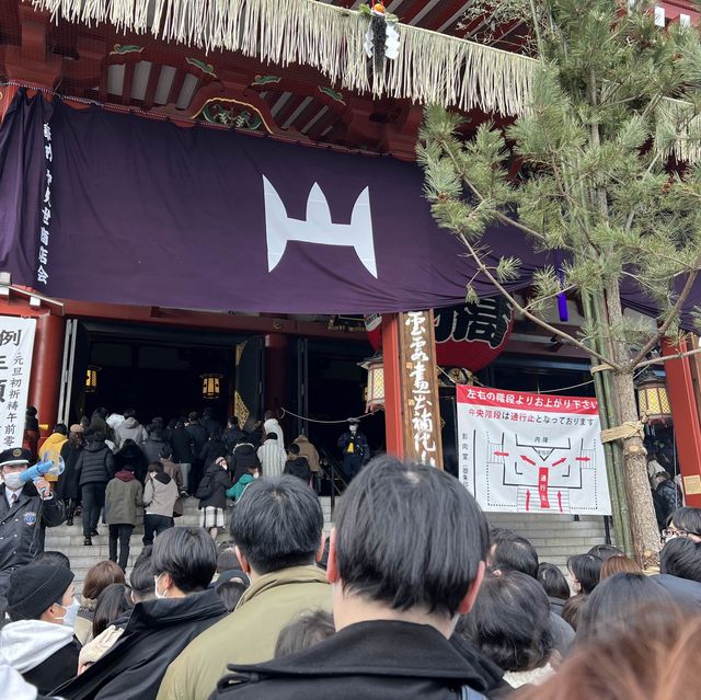 金龍山淺草寺正月初一祈福