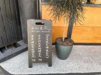 什麼！香菜入豆花~白水豆花正式回歸永康街｜宜蘭來台北的經典甜品 豆花加上香菜跟花生粉｜特殊口感豆花很奇特