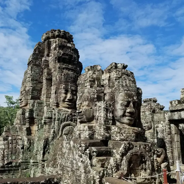 【カンボジア・シェムリアップ】アンコールトムのバイヨン寺院