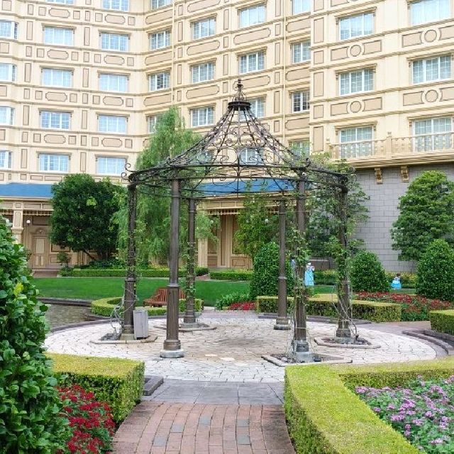 東京ディズニーランドホテル宿泊者限定の美しい庭