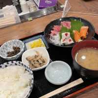 安い！おいしい！お刺身定食🤩【仲家 豊洲市場】