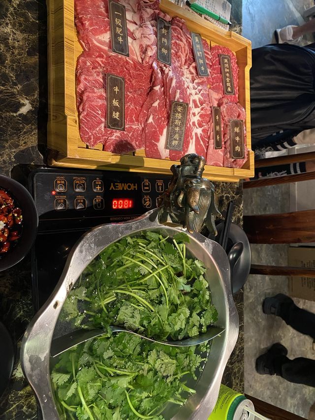 旺角高質牛肉火鍋🍲
