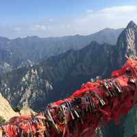 hiking huashan