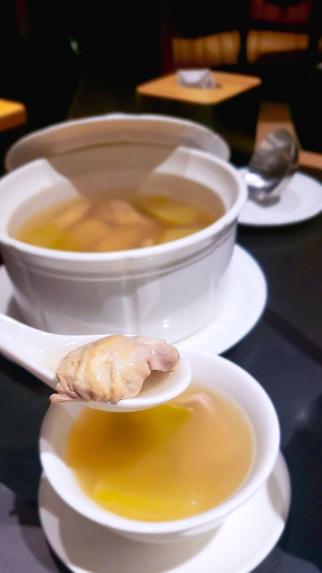 東涌新凈高水準中菜餐廳