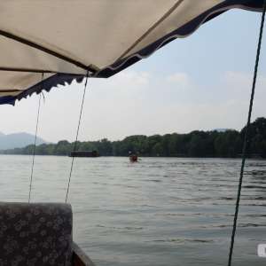 A truly serene boat ride in Hangzhou China