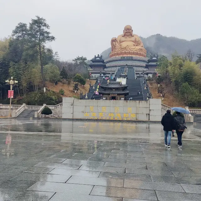 Statue of Buddha, Xikou Xuedou mountain trave