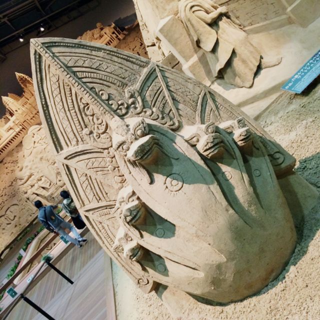 砂で細部まで再現された世界『砂の美術館』
