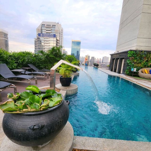 Swimming Pool at Banyan Tree Hotel