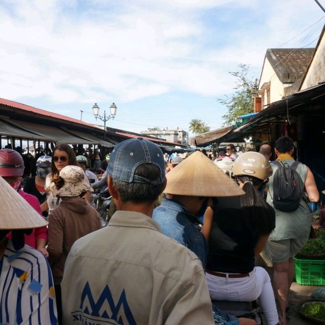 ๐งณํธ์ด์ ์คํธ๋ฆฌํธ ๋ง์ผ(hoi an street market) ๐งณํธ์ด์ ์คํธ๋ฆฌํธ ๋ง์ผ(hoi an street market)