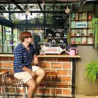 ฟาร์มสุข : Farm Suk Cafe and Bistro 🐾🐈