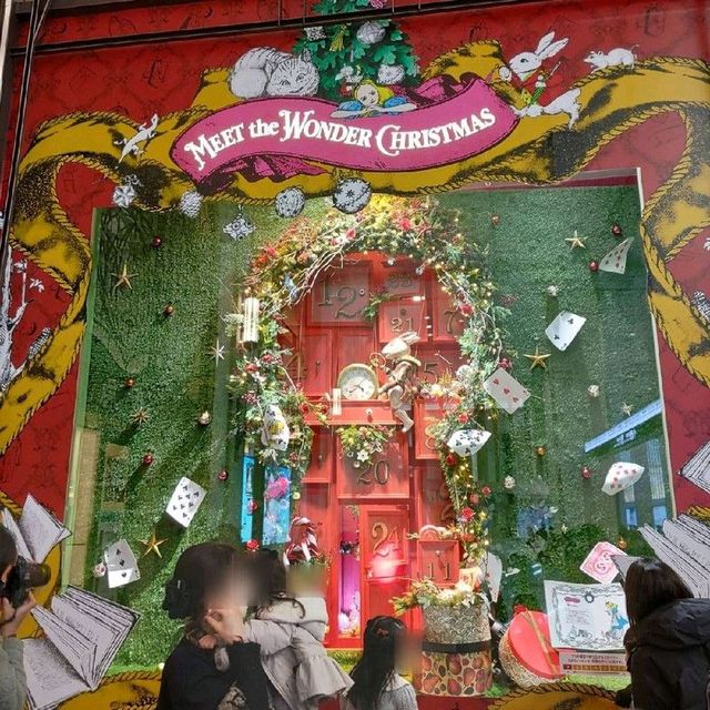 大阪！阪急うめだのクリスマスは不思議の国のアリス