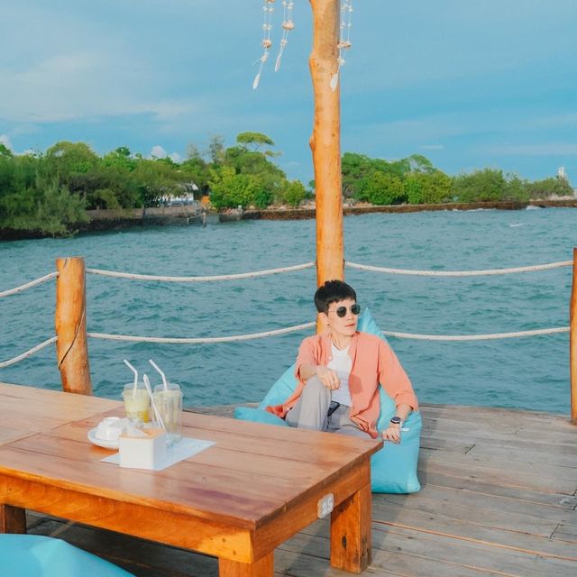 Samaesan Marina ที่พักติดทะเลมินิมอลสไตล์บาหลี