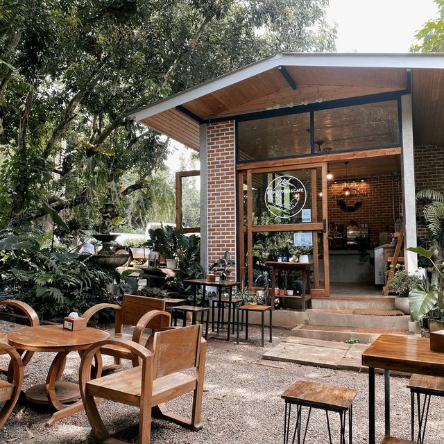 Elefin Farm & Cafe เอเลฟิน ฟาร์ม แอนด์ คาเฟ่