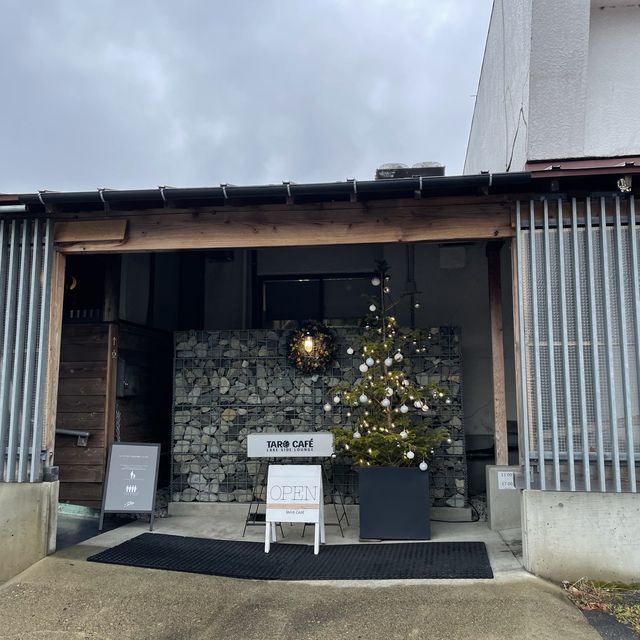 【福島】猪苗代湖畔の人気カフェ「TARO CAFE」