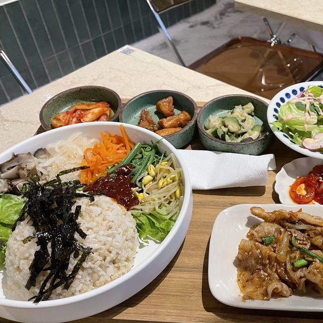 【台北大同區 娘子家咖啡】韓系咖啡店 ｜Bibimbap 韓式拌飯