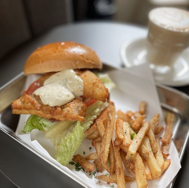 【台北西門町 Woolloomooloo 】新開幕｜來吃澳式Fish Burger