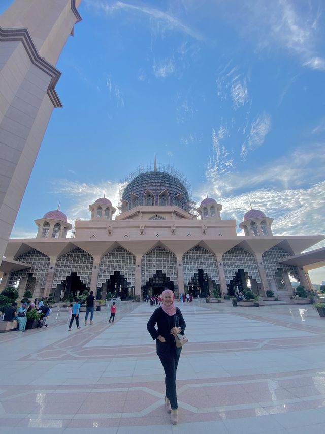 Putrajaya Walk Around😍