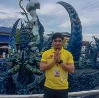 Wat Rong Suea Ten (Blue Temple