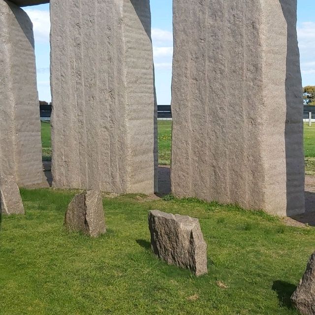 Parallel Stonehenge