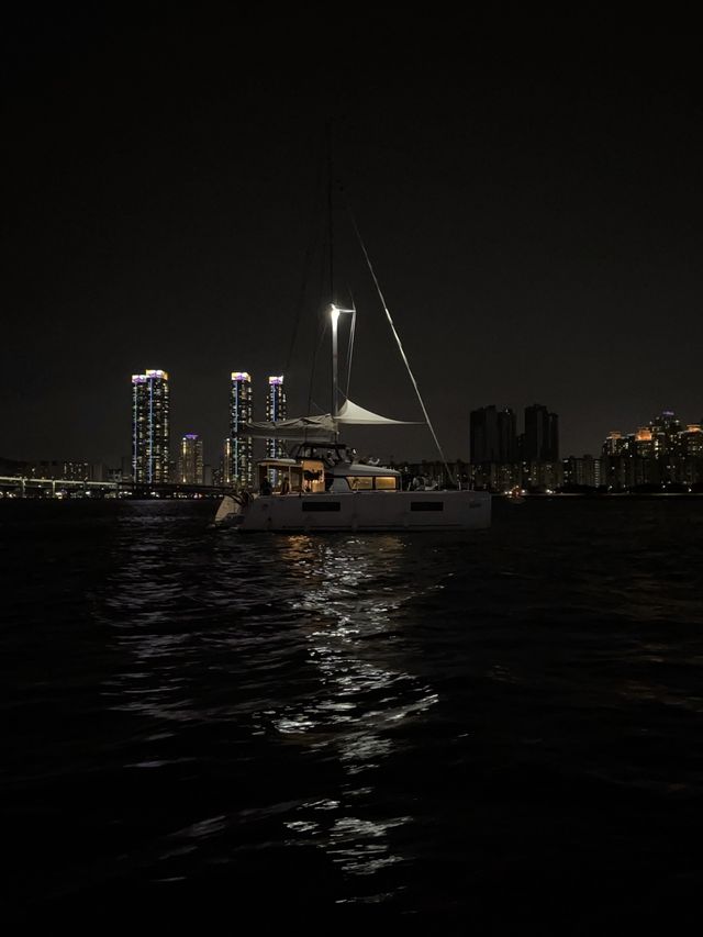 해운대 야경을 보며 불꽃놀이까지! ’ 부산 요트 타다‘ 🌉🛥️💭