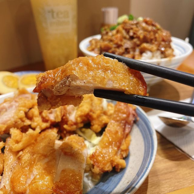 台灣文清旅行風餐廳✈️特色羊腩煲