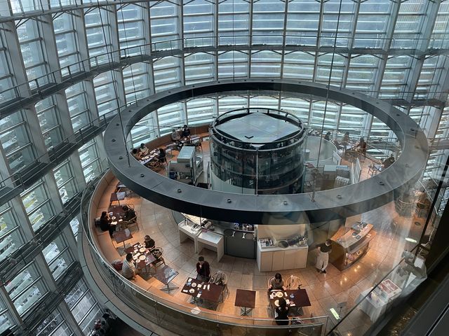 のんびり美術館デートに新国立美術館🖌✨