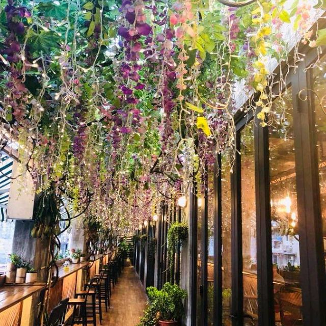 Exquisite Dinning Experience 