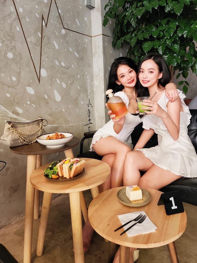 🖤深水埗水泥打卡Cafe🖤