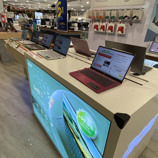 Best Denki, one-stop electronics store