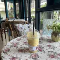 ร้านกาแฟ ตกแต่งน่ารัก ราคากันเอง
