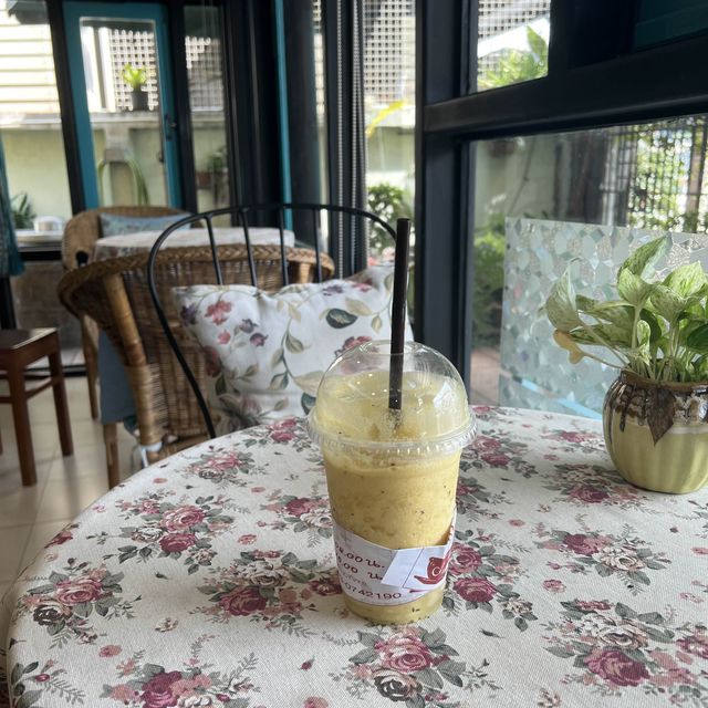 ร้านกาแฟ ตกแต่งน่ารัก ราคากันเอง