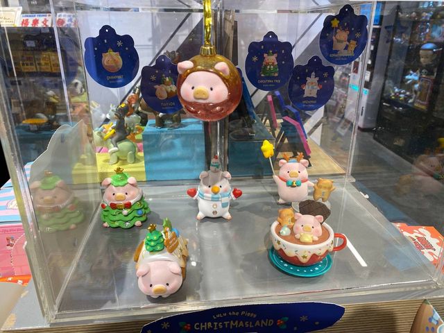 潮玩店yOURS@海之戀商場