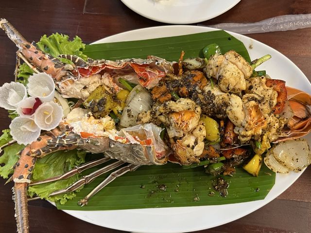 Cheap &Nice Lobster Seafood dinner in Phuket 