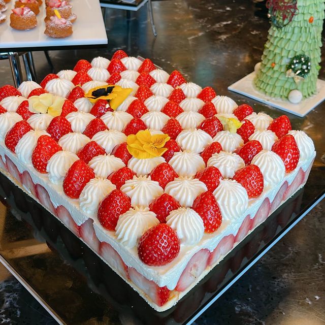 겨울에 🍓딸기뷔폐는 서울 용산 드래곤시티the26!