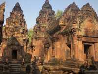 Phnom Kulen Waterfall & Banteay Srei Temple 