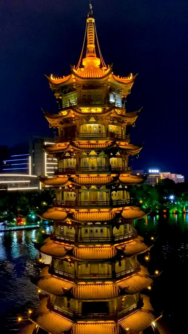 The Sun Pagoda at night🌜