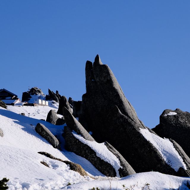 燕岳のイルカ岩