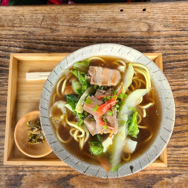 黒島の海を一望する絶品アーサーそばが大人気の【ハートらんど】⭐