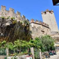 意大利MALCESINE🏰城堡上欣賞湖景