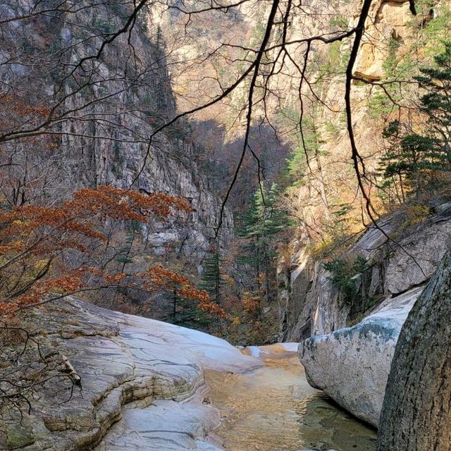 Naewon Amgol Valley