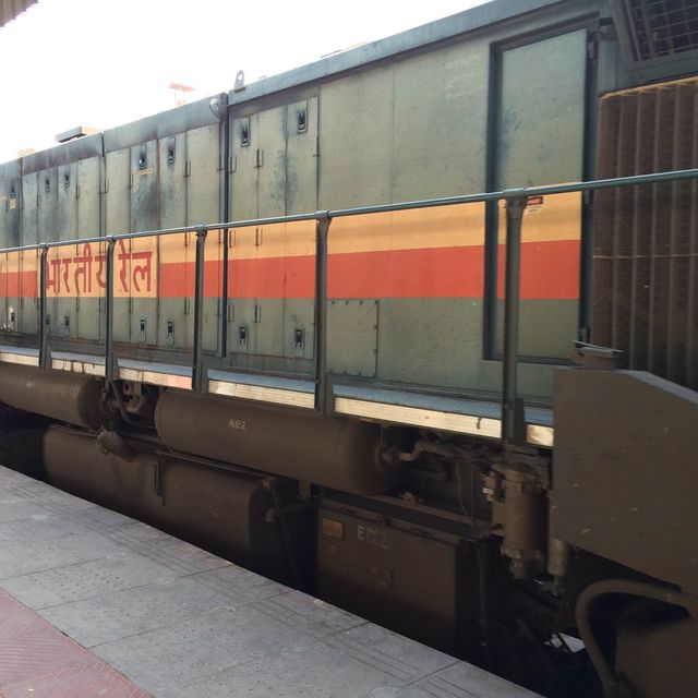 Exciting train ride from Jaipur to Delhi