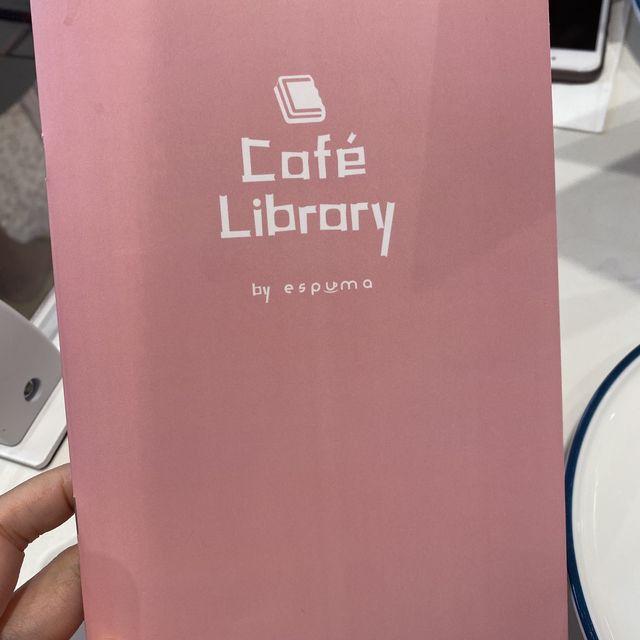 Cafe Library by espuma