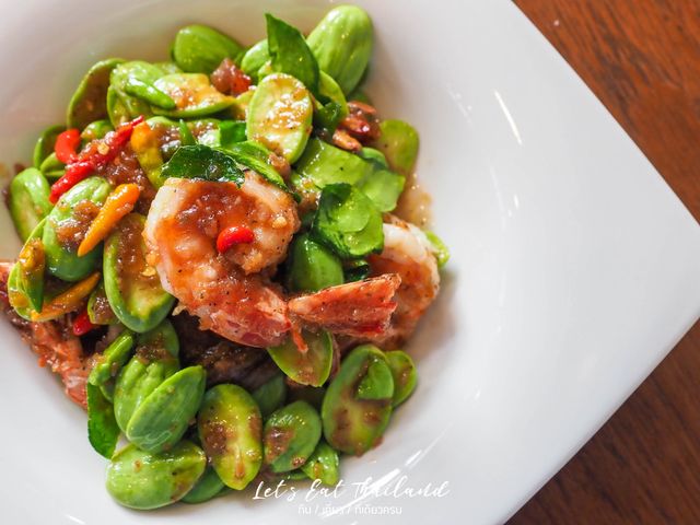 บ้านคุณหญิง (Chez Khun Ying) บ่อผุด