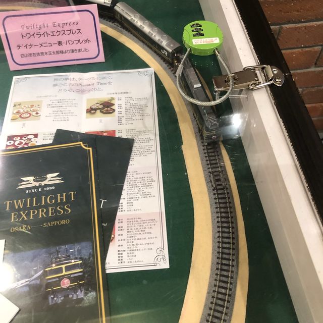 【糸魚川駅の巨大なプラレール！！】