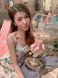 summer staycation at shopping mall?!?!?!