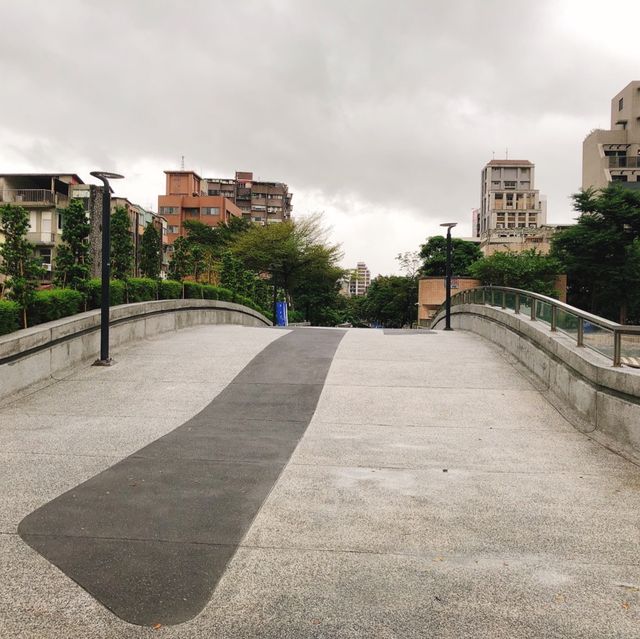🐶🐰🐻🐤🐧可愛小動物的裝置藝術🎨台北捷運中山站線形公園 Zhongshan Linear Park