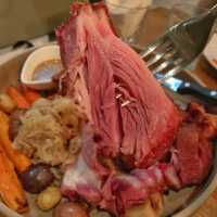 招牌德國鹹豬手｜The Salted Pig