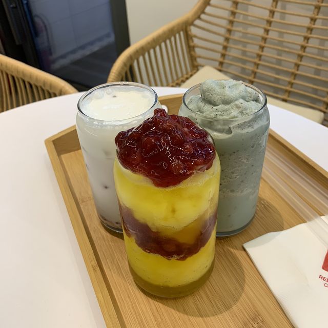 [🇰🇷, 창원] 빨간 대문이 매력적인 창원 레드문 커피 ❤️🚪