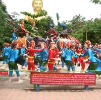 เที่ยววัดม่วง พระองค์ใหญ่ที่สุดในโลก ดูหุ่นปั้น